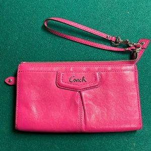 Used Coach wallet. 7.5” x 4.5”